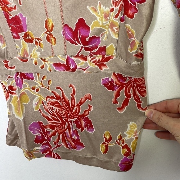 Y2K Hugo Boss 100% silk floral puff shoulder top - Picture 4 of 10